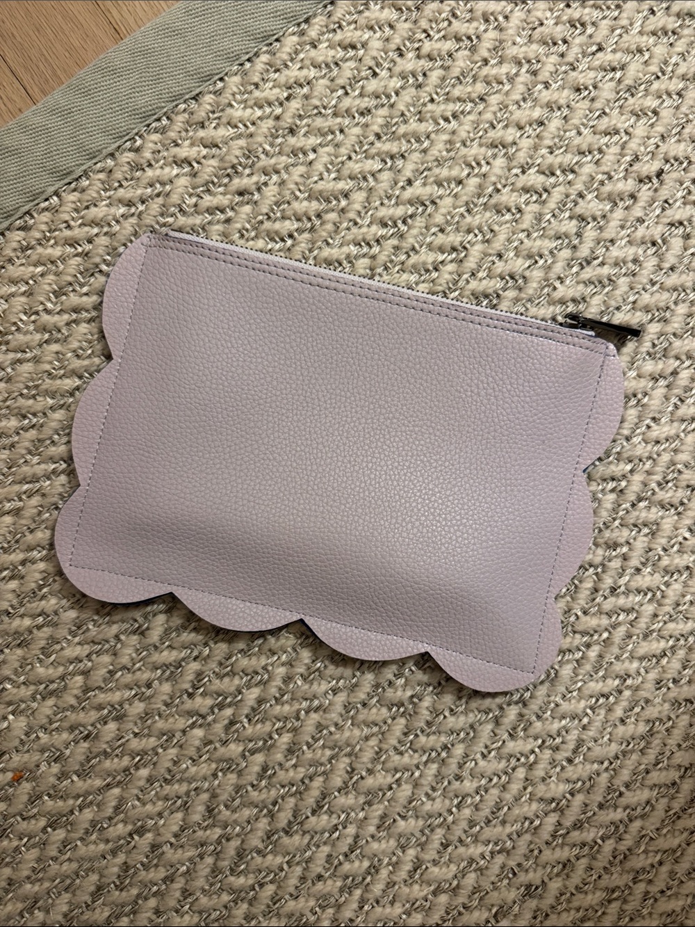 Women’s Scalloped Zip Pouch - Light Lavender deux lux